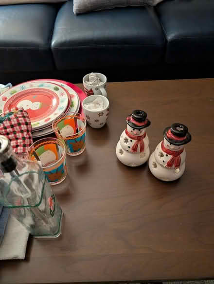 Photo of free Holiday Kitchen/Houseware Items (North Andover) #2