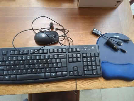 Photo of free Wired keyboard and mouse (Egham TW20) #1