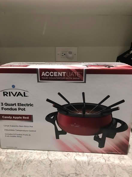 Photo of free Fondue Set (Ponytrail & Rathburn) #1