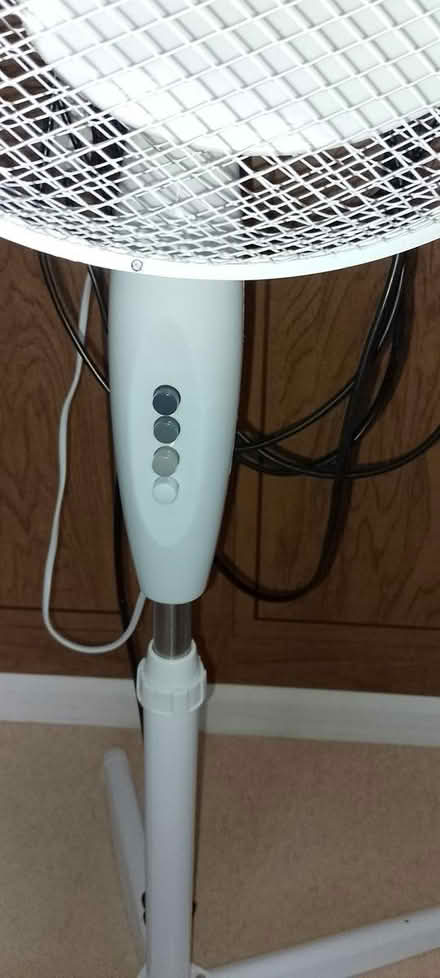 Photo of free 17 inch fan (Bromyard HR7) #2