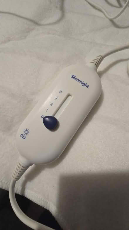 Photo of free Silentnight Heated Underblanket (DE22) #3