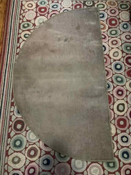 Photo of free rose, owl, fireplace rug (Hill East) #3