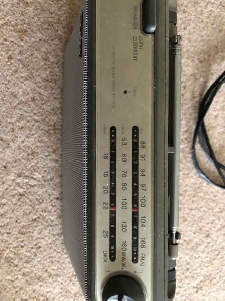 Photo of free Radio (Whitegrove RG42) #3