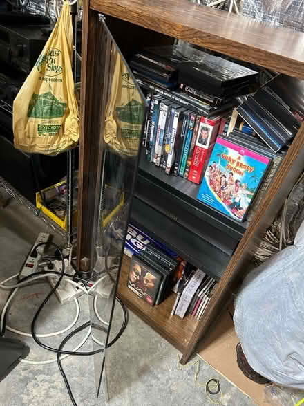 Photo of free Old school stereo cabinet (Clarksville Columbia area) #2