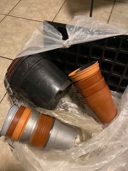 Photo of free Plant pots (Surrey quays) #2