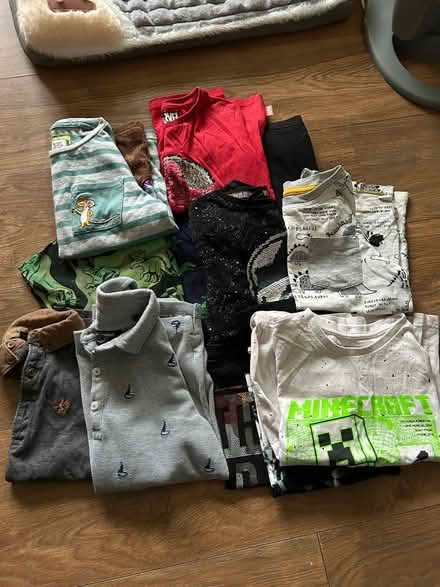 Photo of free Boys clothes age 4-5 (B32) #3
