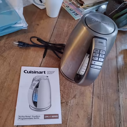 Photo of free Working kettle (Trinity Bellwoods) #2