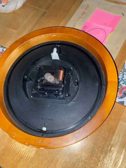 Photo of free Wooden clock (B29) #2
