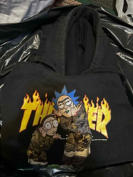 Photo of free R&M Hoodie (BR5) #1