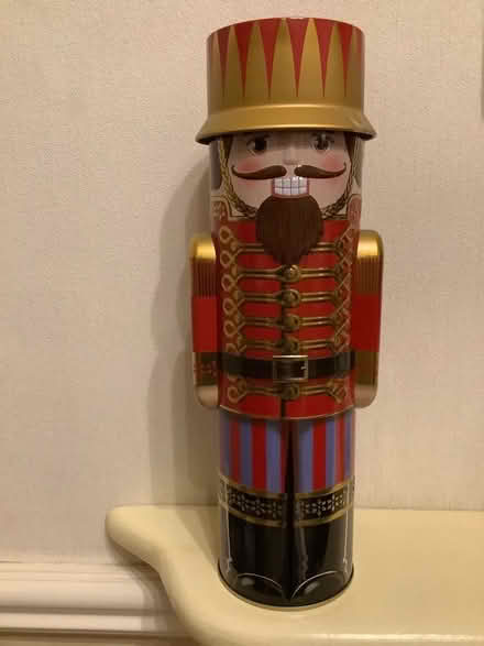 Photo of free Decorative tin (Central Derby DE22) #1