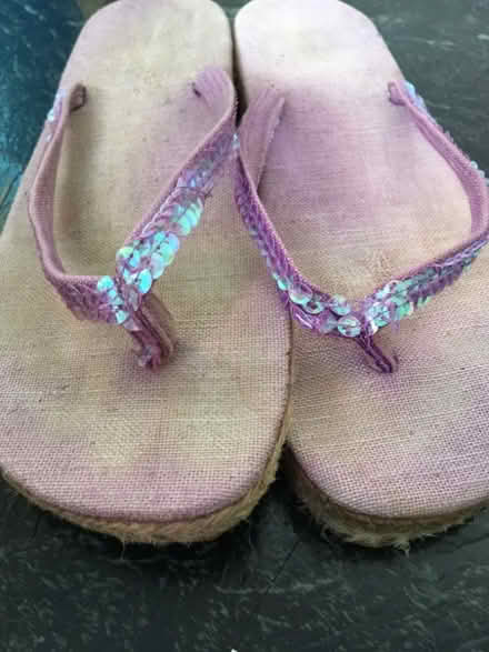 Photo of free light purple sand stained sequinned flip flops (Slyfield GU1) #4
