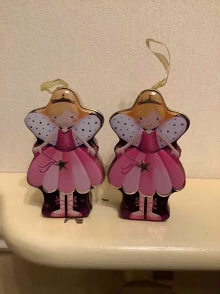 Photo of free Small pretty tins (Central Derby DE22) #1