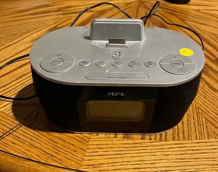 Photo of free iHome alarm clock radio (South end of Boulder) #1