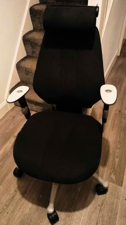 Photo of free rh logic 300 office chair (B29) #1