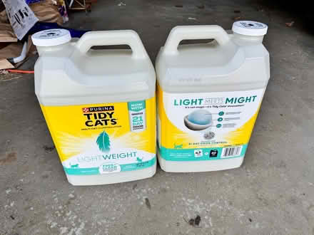 Photo of free Tidy Cat Plastic Jugs (Des Moines, west side) #1