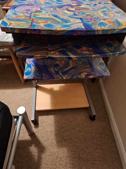 Photo of free Small computer desk. (IP1) #1