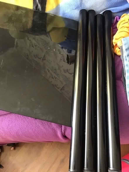 Photo of free Small glass dining room table (Shephall SG2) #1
