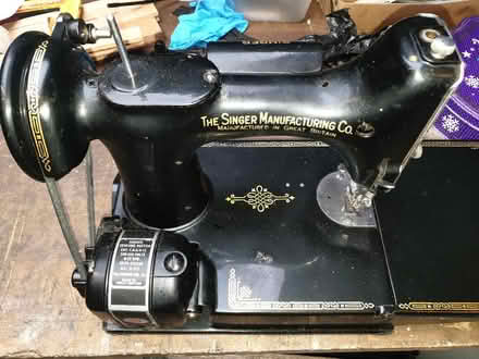 Photo of free Vintage singer sewing machine. (Chalford Hill GL6) #1