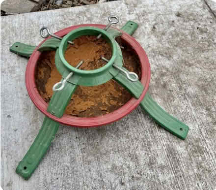Photo of free Solid Christmas Tree Holder (Des Moines, west side) #1