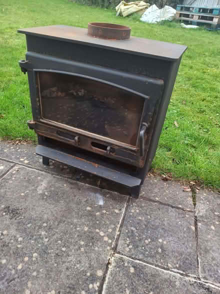 Photo of free Used woodburner - not suitable for smoke-control area (Buggs Bottom RG4) #1