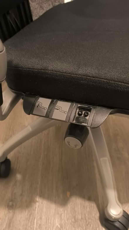 Photo of free rh logic 300 office chair (B29) #2