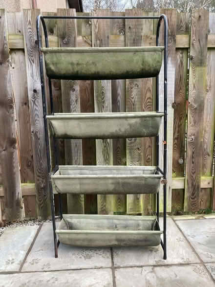 Photo of free vertical planter (AB14) #1