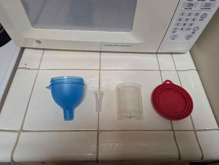 Photo of free Various kitchen items (280/Winchester) #4
