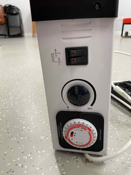 Photo of free Small convection heater (Hoxton) #3