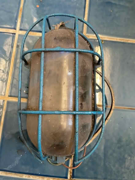 Photo of free Light (Bathwick) #1