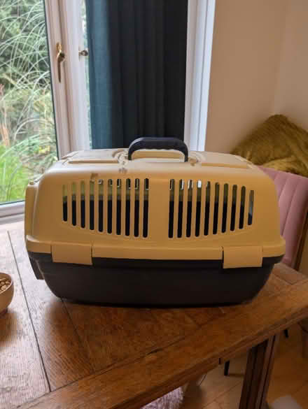 Photo of free Cat carrier (N1 Highbury and Islington) #2