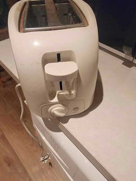 Photo of free Toaster (Budleigh Salterton EX9) #1