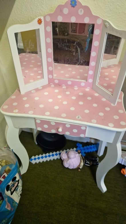 Photo of free Vanity table (Ingoldisthorpe, PE31) #1
