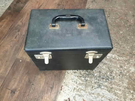 Photo of free Vintage singer sewing machine. (Chalford Hill GL6) #2