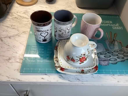 Photo of free 3 mugs.Cup-Saucer-Plate (Fords Farm RG30) #1