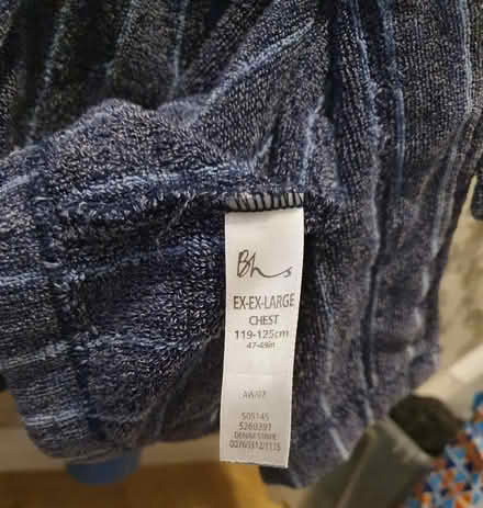 Photo of free Mens XXL flannel, heavy robe (Troy Town ME1) #2