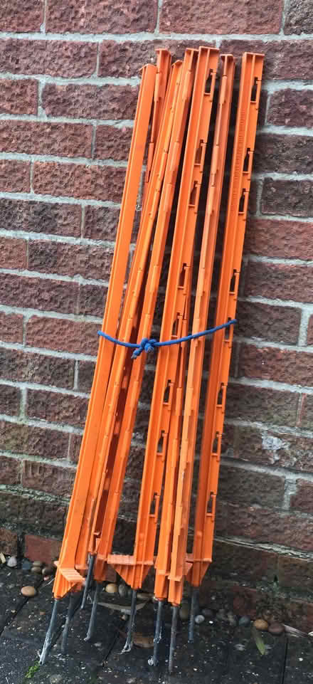 Photo of free 8 Fence posts (Furze Platt SL6) #1