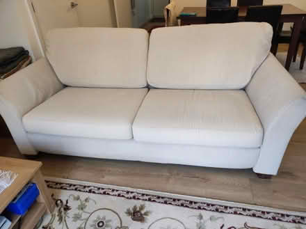 Photo of free Sofa set, 3+2+1 (DA1) #4