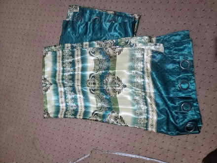Photo of free 2 panels curtain (B12) #1