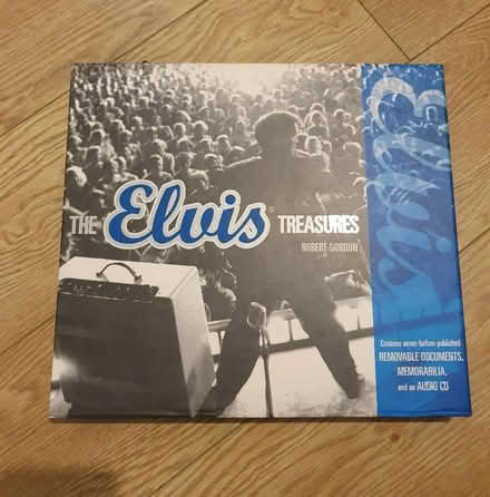 Photo of free Elvis book..lots of memorabilia in it, like new. (Troy Town ME1) #1