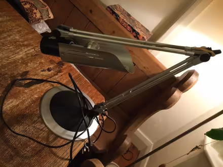 Photo of free Angle desk lamp (Summertown OX2) #4