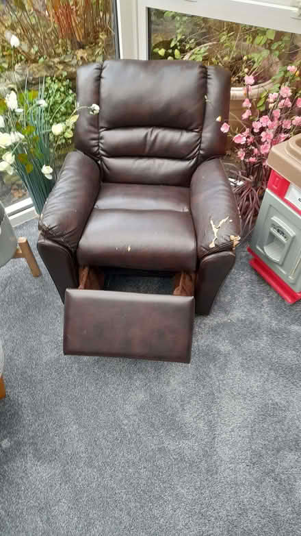 Photo of free kiddies reclining chair (Surrey Heath GU16) #2