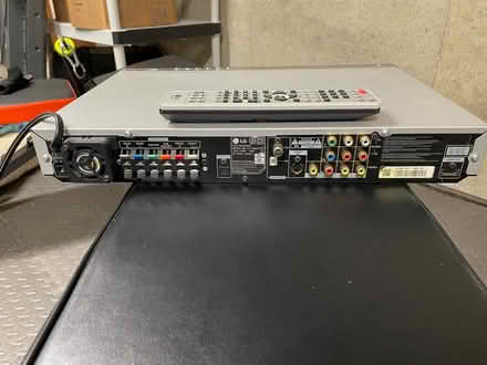 Photo of free LG DVD Receiver (Vienna) #2