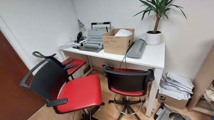 Photo of free High table, and 3 tall chairs (Walton Summit PR5) #3