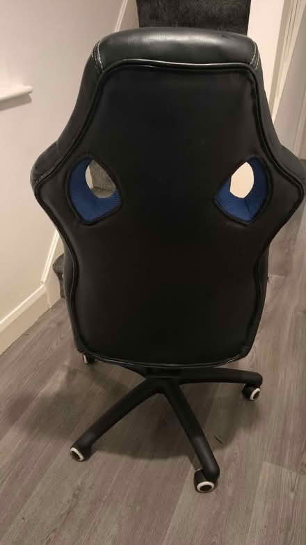 Photo of free Armchair (B29) #1