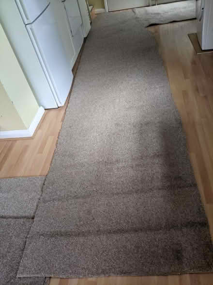 Photo of free Carpet Offcut (Banstead SM7) #1