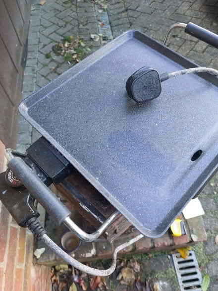 Photo of free Electric hot plate (Withdean BN1) #1