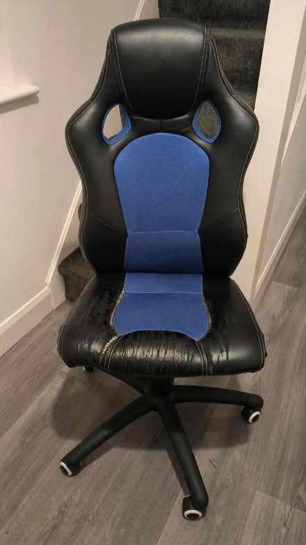 Photo of free Armchair (B29) #2