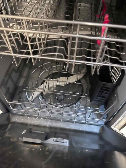 Photo of free NON-WORKING GE dishwasher (Cliff N / Mississauga Valley) #2