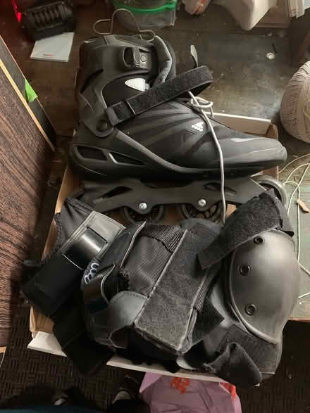 Photo of free Size 13 Men’s Rolleblades and pads (Vallejo) #1