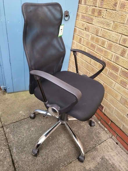 Photo of free Office / Computer Chair. (Crook DL15) #2